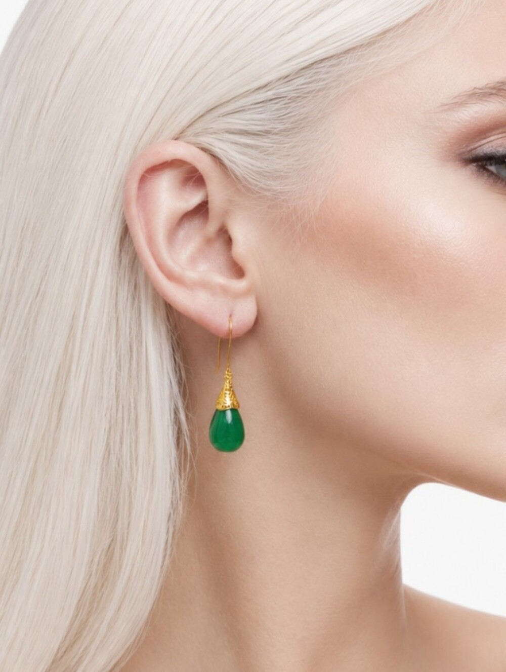Lightweight Earrings Gold-plated Natural green Jade Stone Small Teardrops